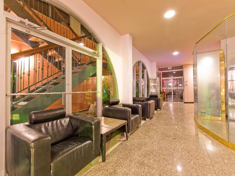 Queens Hotel Парамарибо Екстериор снимка